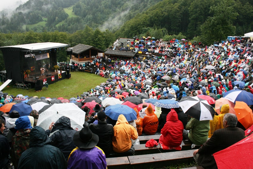 &quot;JUIZEN AM BRÜNIG&quot; SCHWINGARENA BRÜNIG