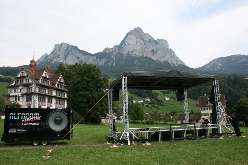 KINDER OPEN AIR ITAL REDINGPLATZ SCHWYZ